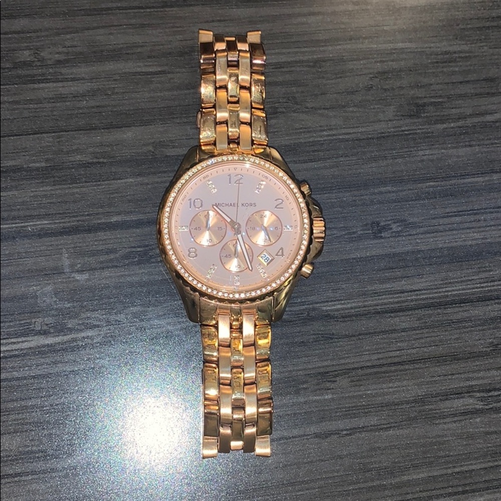Rose gold MK watch😍